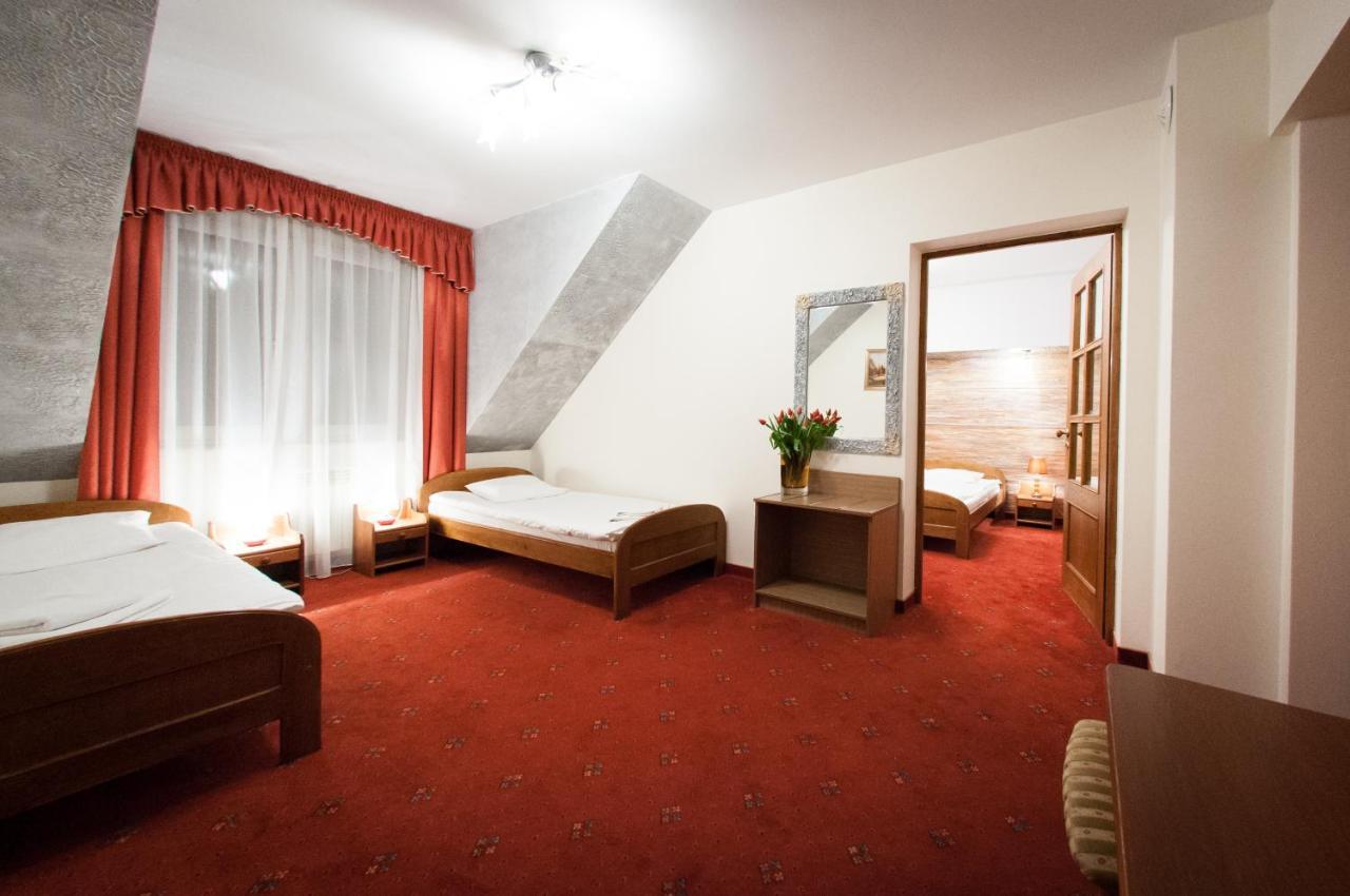 Secession Hotel Leczna Exteriér fotografie